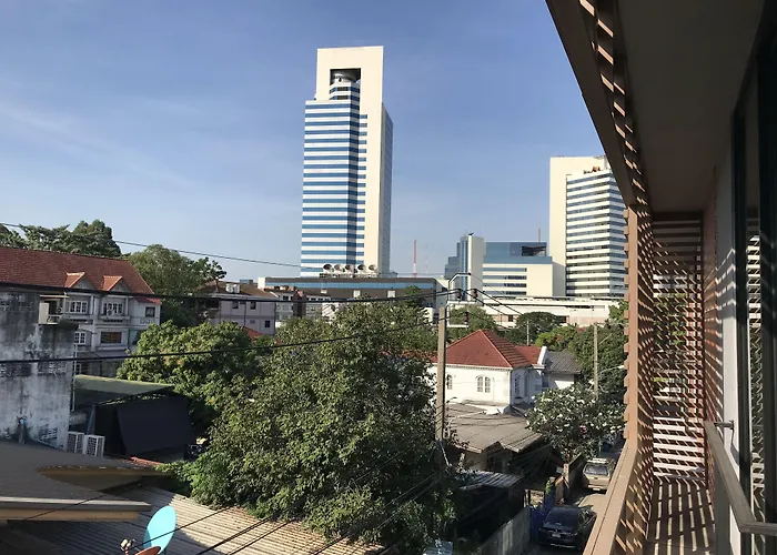 V20 Boutique Jacuzzi Hotel Bangkok